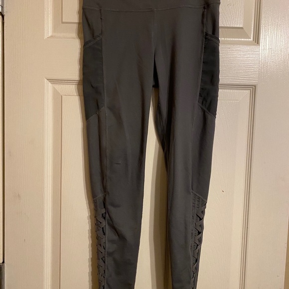 Grey leggings! - Picture 5 of 5